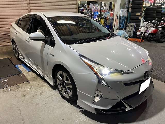 滋賀オートライフハノ 中古車「50プリウス Aツーリング」(ZVW51)ご成約