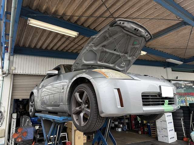 滋賀オートライフハノ 日産「フェアレディZ」(Z33)のクラッチ交換
