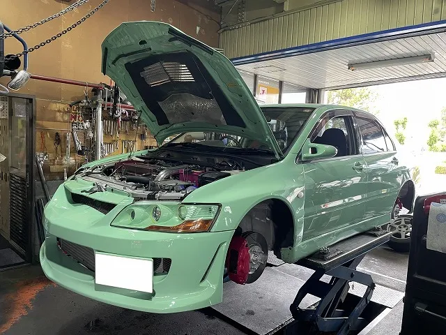 滋賀オートライフハノ　三菱「ランエボ８」(CT9A)の車検＆整備とフルード交換