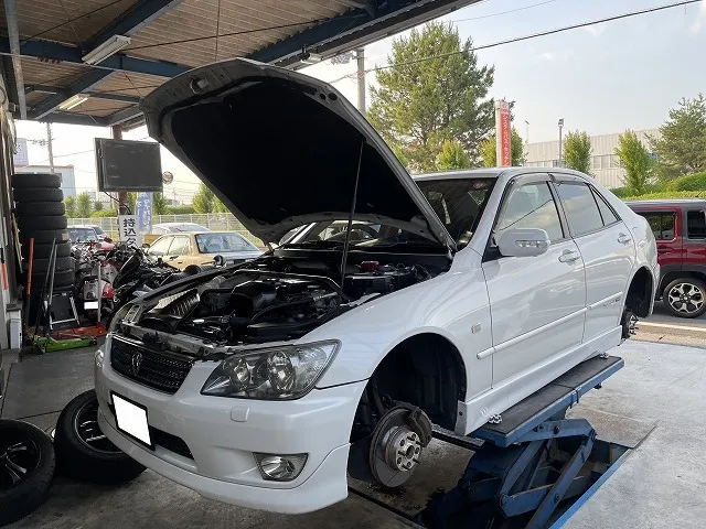 滋賀オートライフハノ　トヨタ「アルテッツァ」(SXE10)の車検＆整備とタイミングベルト交換