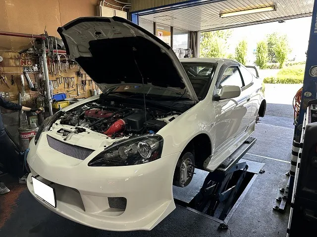 滋賀オートライフハノ　ホンダ「インテグラ タイプＲ」(DC5)の車検＆整備