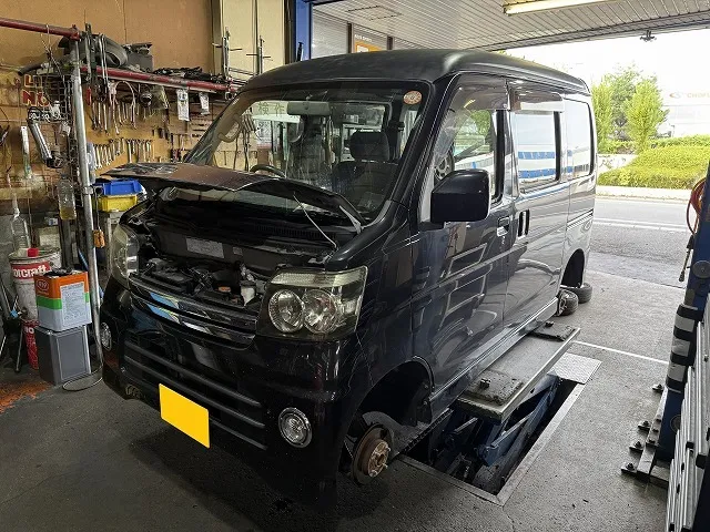 滋賀オートライフハノ　ダイハツ「アトレーワゴン」(S320G)の車検＆整備とオイル交換