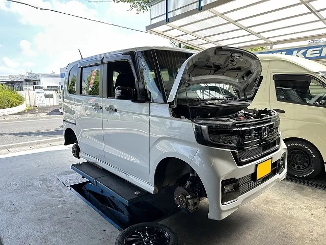 滋賀オートライフハノ　ホンダ「N-BOX」(JF3)の車検＆整備とオイル交換