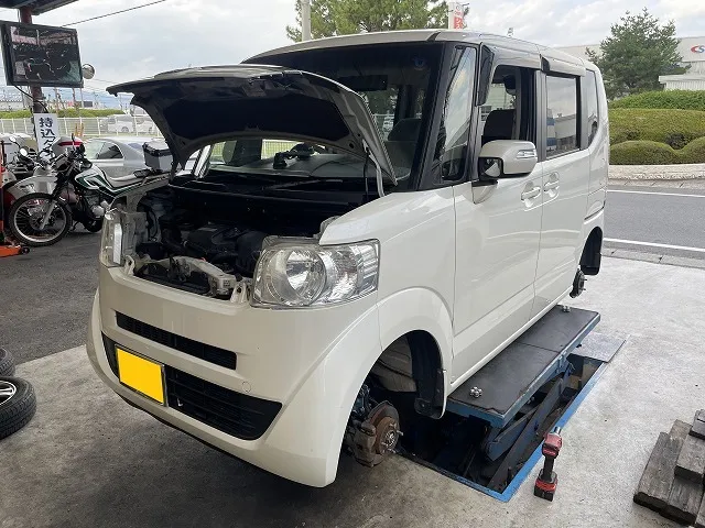 滋賀オートライフハノ　ホンダ「N-BOX」(JF1)の車検＆整備とバッテリー交換