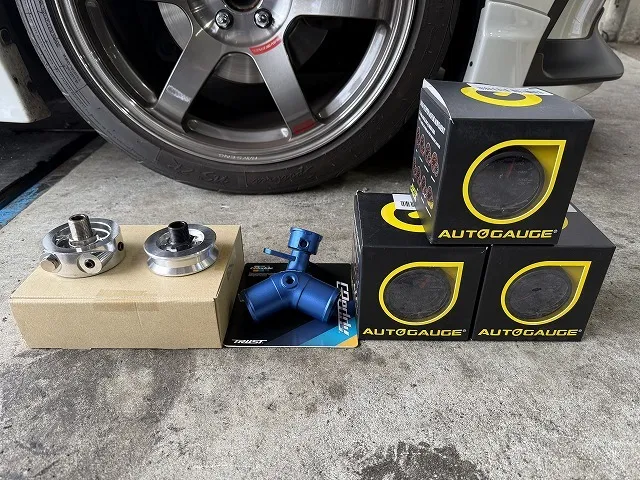 滋賀オートライフハノ トヨタ「GR86」(ZN8)の持ち込み3連追加メーター取付(オートゲージ)