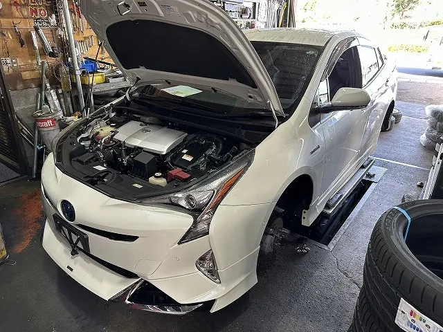 滋賀オートライフハノ 中古車「50プリウス Aツーリング」(ZVW51)ご成約