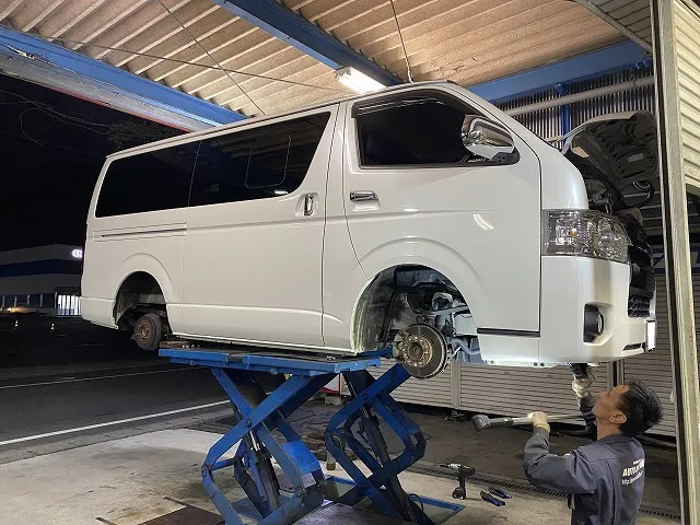 滋賀オートライフハノ 中古車「ハイエース スーパーGL ダークプライム」(200系)ご成約