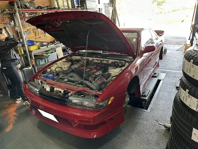 滋賀オートライフハノ 日産「シルビア」(S13)の車検&整備とオイル交換