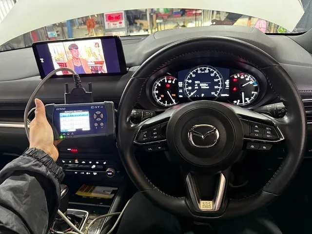 滋賀オートライフハノ マツダ「CX-5」(KF2P)の車検&整備とフルード交換