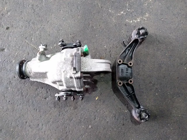 滋賀オートライフハノ スズキ「カプチーノ」(EA11R)のデフマウントブッシュ交換(3か所)