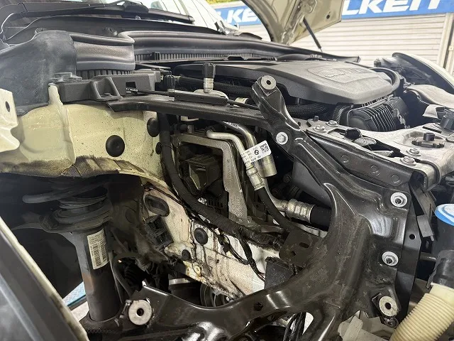 滋賀オートライフハノ 輸入車「MINI」の持ち込みエンジンマウント交換(右側のみ)