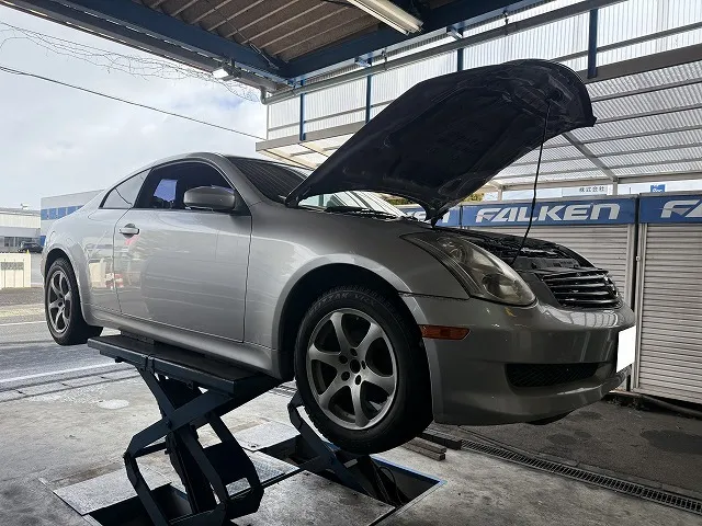 滋賀オートライフハノ　日産「スカイライン 350GT」(V35)のエンジンマウント交換