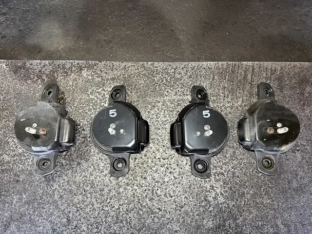 滋賀オートライフハノ　スバル「レガシィ」(BP5)のエンジン＆ミッションマウント交換とトルクロッド交換