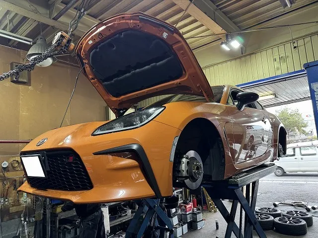 滋賀オートライフハノ トヨタ「GR86」(ZN8)の車検&整備とマフラー交換