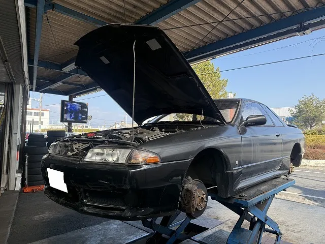 滋賀オートライフハノ　日産「スカイラインGTS-t」(HCR32)の車検＆整備とタイヤ交換