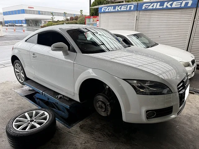 滋賀オートライフハノ　輸入車「アウディTT」(８J)のフロント右ハブベアリング交換