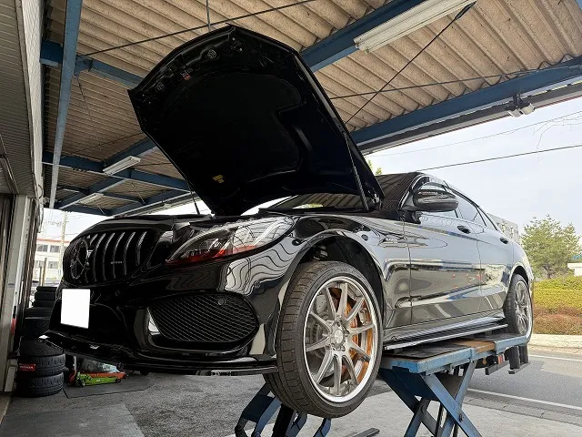 滋賀オートライフハノ　輸入車「ベンツ C43」(W205)の車検＆整備とオイル交換