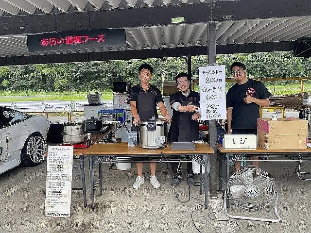 滋賀オートライフハノ　去年に続き明日の走行会「開幕戦」も『カレー屋さん』出店！！