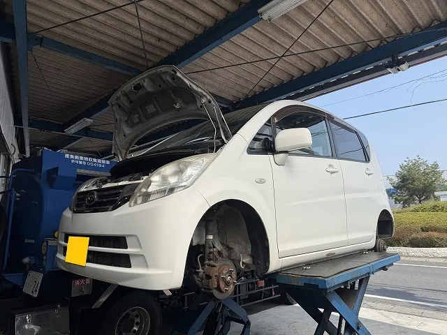 滋賀オートライフハノ　ダイハツ「ムーヴ」(L175S)の車検＆整備とブーツ交換