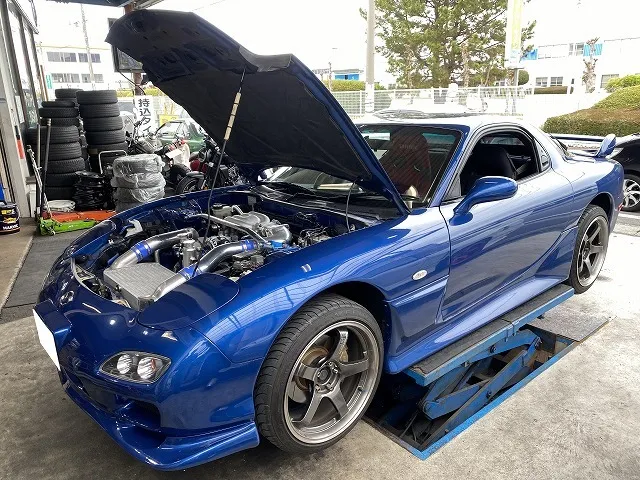 滋賀オートライフハノ　マツダ「RX-7」(FD3S)のクラッチマスターシリンダー＆オペレーションシリンダー交換（クラッチ不良、フルード漏れ）