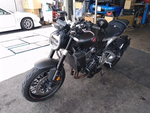 滋賀オートライフハノ　ホンダ「CB1000R」(SC80)の車検＆整備とブレーキフルード交換