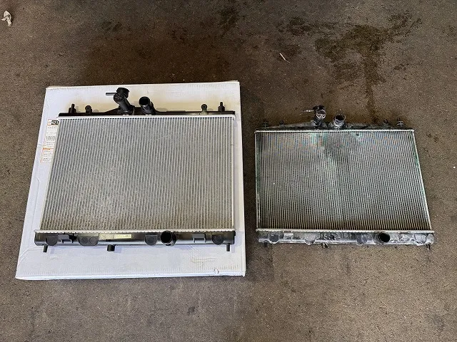 滋賀オートライフハノ　日産「キューブ」(Z12)の持ち込みラジエター交換