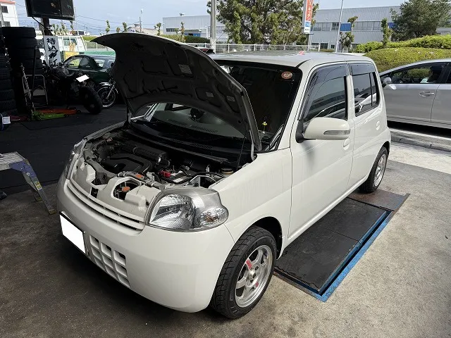 滋賀オートライフハノ　ダイハツ「エッセ」(L235S)の持ち込みプラグ＆コイル交換とスロットルバルブ洗浄