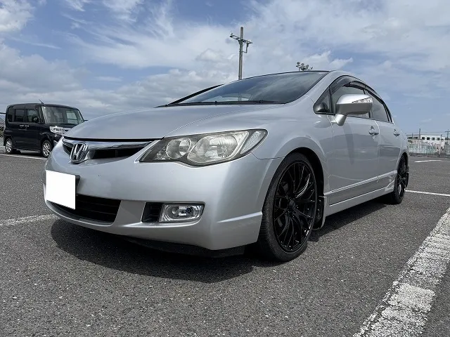 滋賀オートライフハノ　ホンダ「シビック ハイブリッド」(FD3)の持ち込み車高調取付(RS-R製)