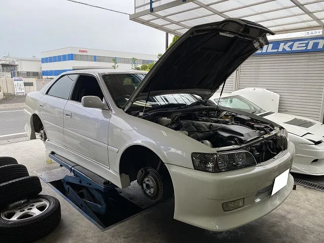 滋賀オートライフハノ　トヨタ「チェイサー ツアラーV」(JZX100)の車検＆整備とオイル交換