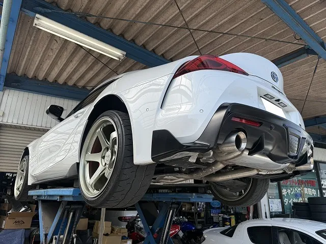 滋賀オートライフハノ　トヨタ「90スープラ」(A90)の持込マフラー交換（RSE リアルスピード製）