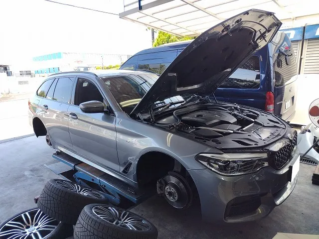 滋賀オートライフハノ　輸入車「BMW 523i」の12ヶ月点検とオイル交換(1年点検)