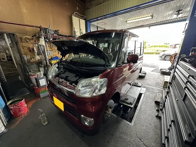 滋賀オートライフハノ　ダイハツ「タント」(LA600S)の車検＆整備とブレーキフルード交換
