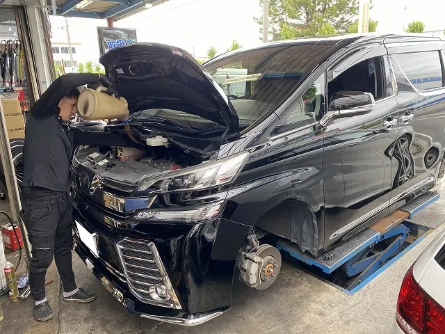 滋賀オートライフハノ　トヨタ「ヴェルファイア」(AGH30W)の車検＆整備とオイル交換
