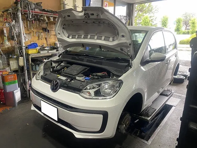 滋賀オートライフハノ　輸入車「ＶＷ アップ」(AACHY)の車検＆整備とブレーキフルード交換