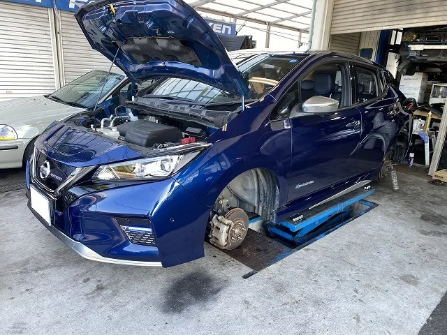 滋賀オートライフハノ　日産「リーフ」(ＺＥ１)の車検＆整備とブレーキフルード交換