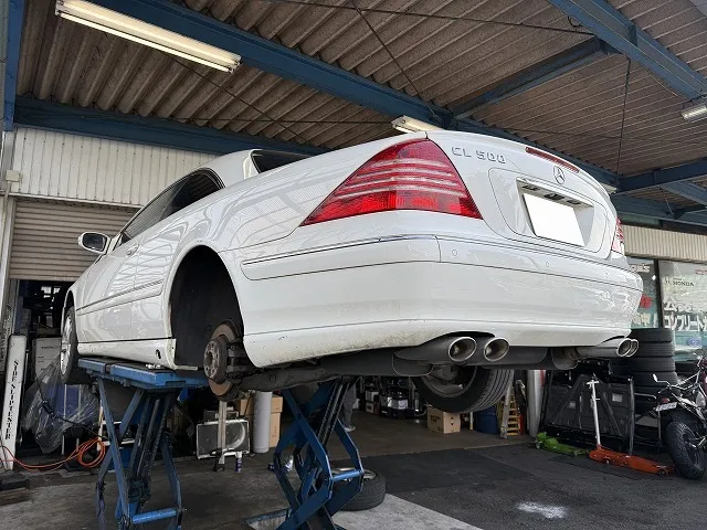 滋賀オートライフハノ　輸入車「ベンツ CL500」(W215)のドライブシャフトブーツ交換