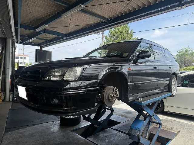 滋賀オートライフハノ　スバル「レガシィ」(BH5)のドライブシャフトブーツ交換 ※フロント左右インナーブーツ
