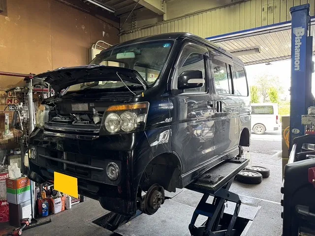 滋賀オートライフハノ　ダイハツ「アトレーワゴン」(S321G)の車検＆整備とオイル交換