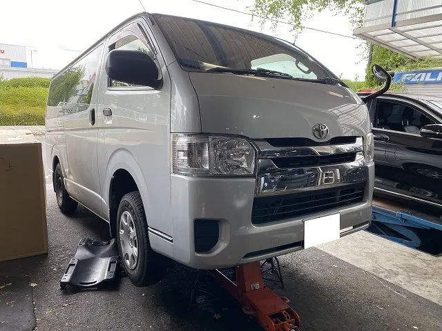 滋賀オートライフハノ　200系「ハイエース ディーゼル」(KDH206V)のDPF交換(触媒交換) ※リビルト品