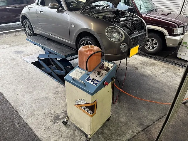 滋賀オートライフハノ　ダイハツ「コペン」(L880K)の車検＆整備とATF交換(圧送交換)