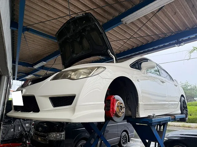 滋賀オートライフハノ　ホンダ「シビック タイプR」(FD2)のクラッチ交換とセルモーター交換