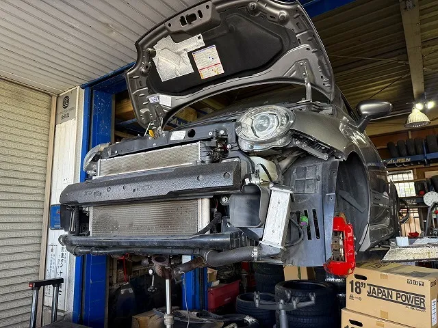滋賀オートライフハノ　輸入車「アバルト 595」のクラッチ交換とセルモーター交換