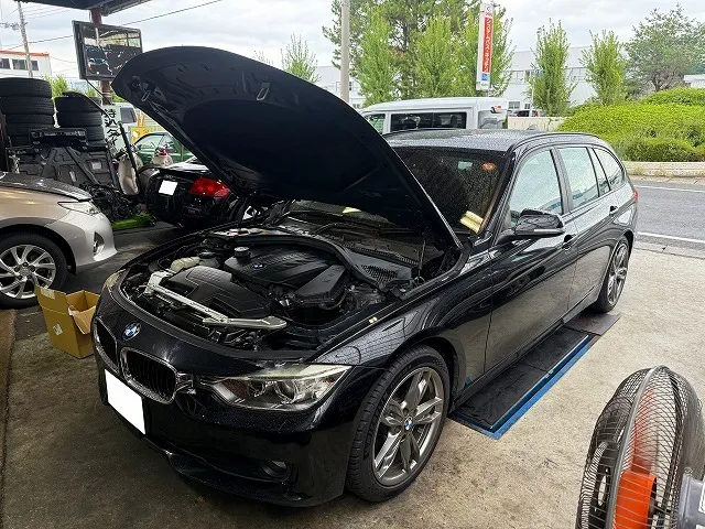 滋賀オートライフハノ　輸入車「BMW　320ｄ」(F31)の持ち込み社外インタークーラー＆社外ターボパイプ交換 ※3D20