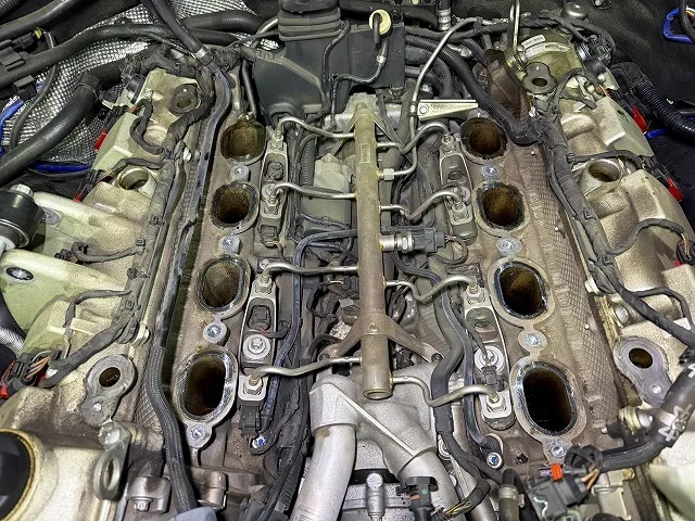 滋賀オートライフハノ　輸入車「ポルシェ カイエン」(957)の持ち込みセルモーター交換　※4.8L V8ターボ