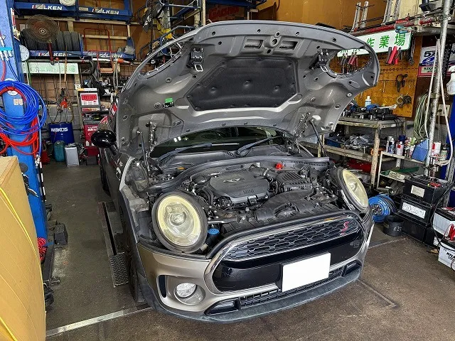 滋賀オートライフハノ 輸入車「MINI」(ミニ)の持ち込みエンジンマウント交換(右側のみ)