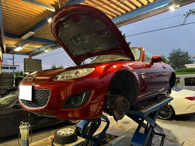 滋賀オートライフハノ　マツダ「ロードスター」(NCEC)の車検＆整備とヘッドライト交換 ※光量不足