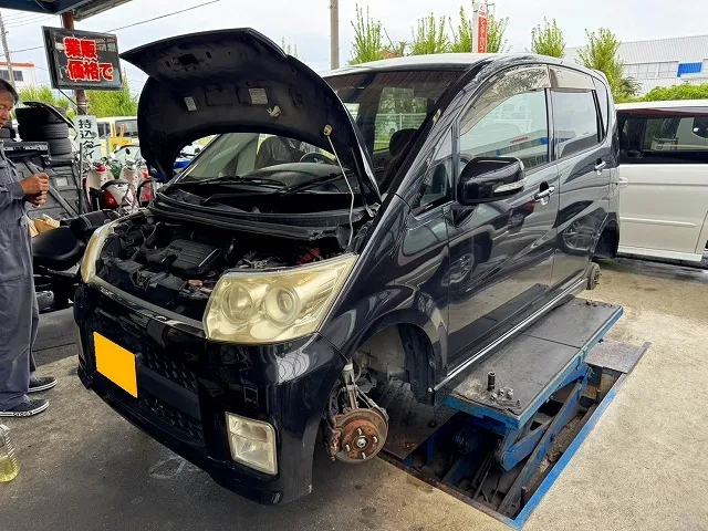 滋賀オートライフハノ ダイハツ「ムーヴ」(L175S)の車検&整備とオイル&ブーツ交換