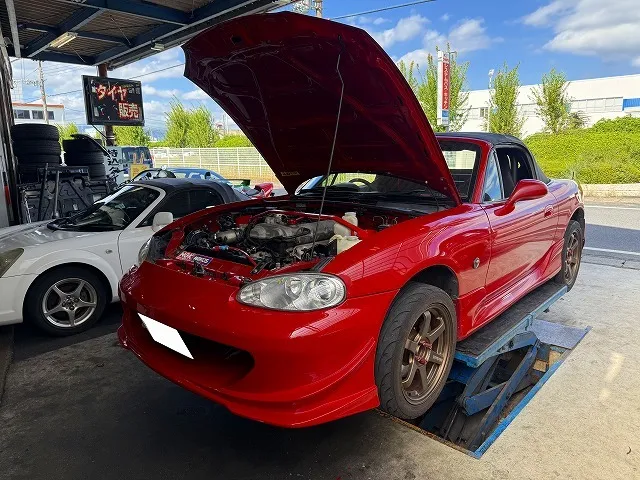 滋賀オートライフハノ　マツダ「ロードスター」(NB8C)の持ち込みクラッチ交換と消耗部品交換
